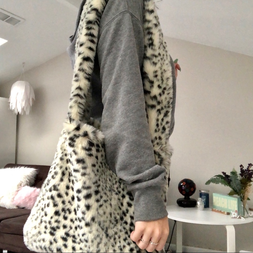 Handmade leopard fur tote bag